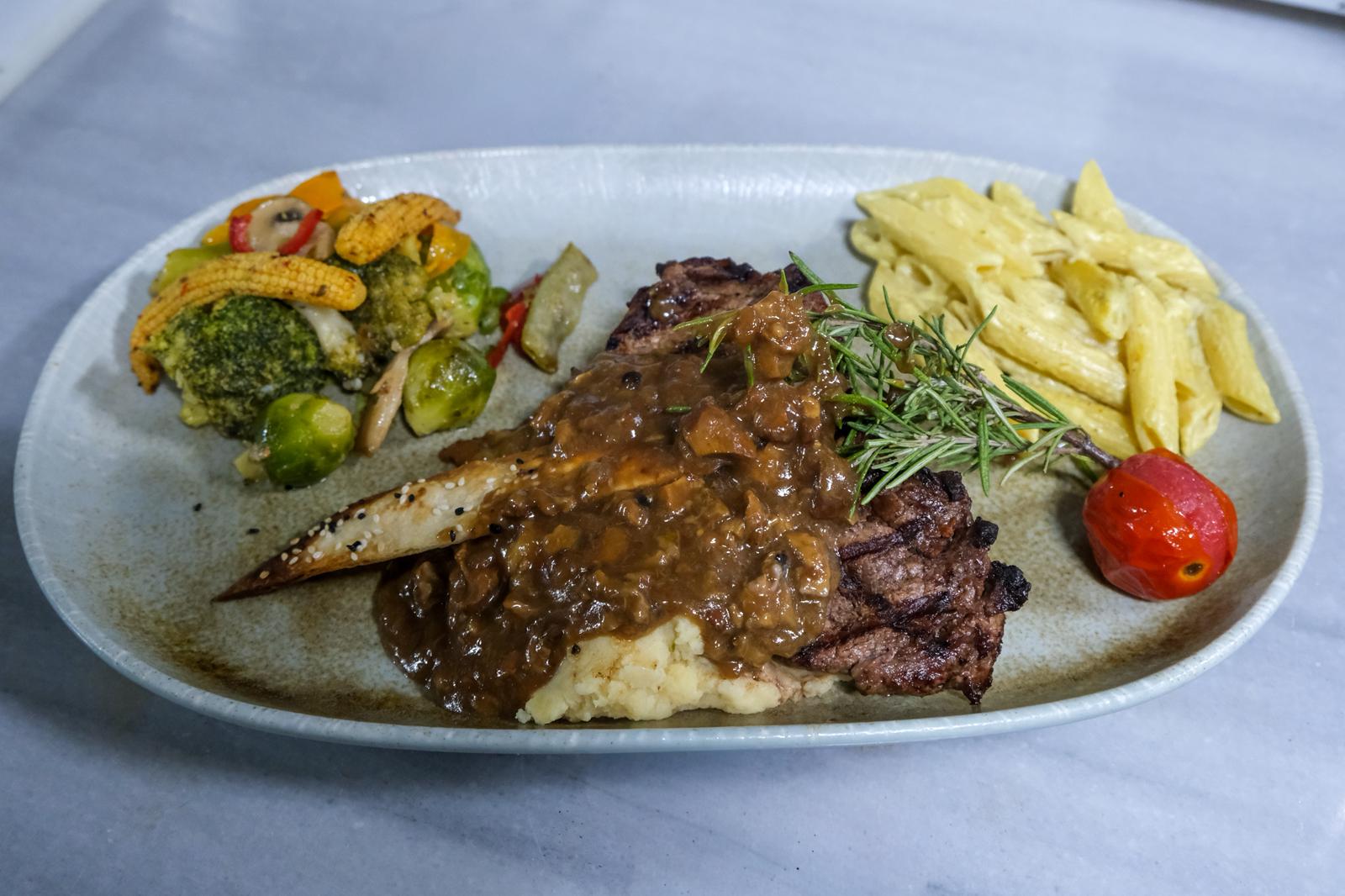 Porçini Mantar Soslu Dana Bonfile 